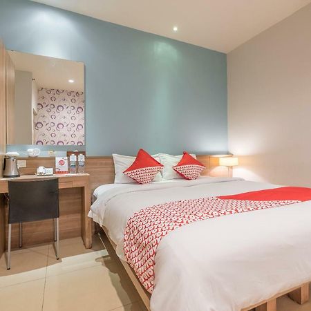 Aswin Hotel And Spa Makassar Eksteriør bilde