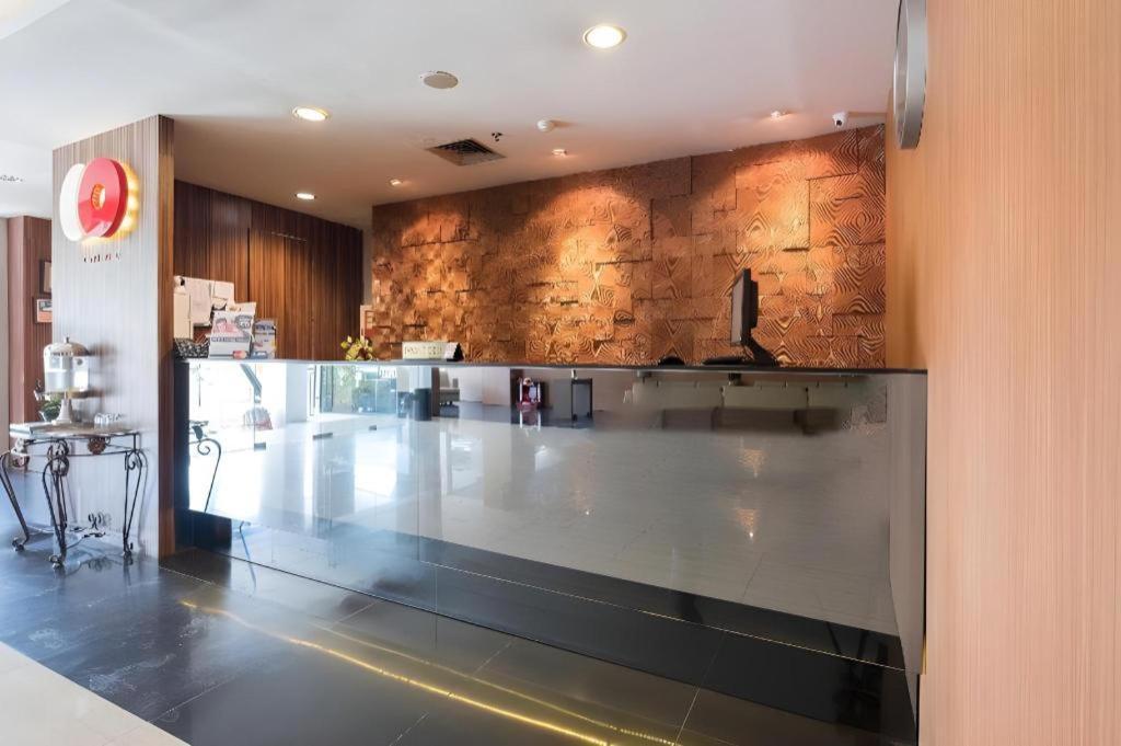 Aswin Hotel And Spa Makassar Eksteriør bilde