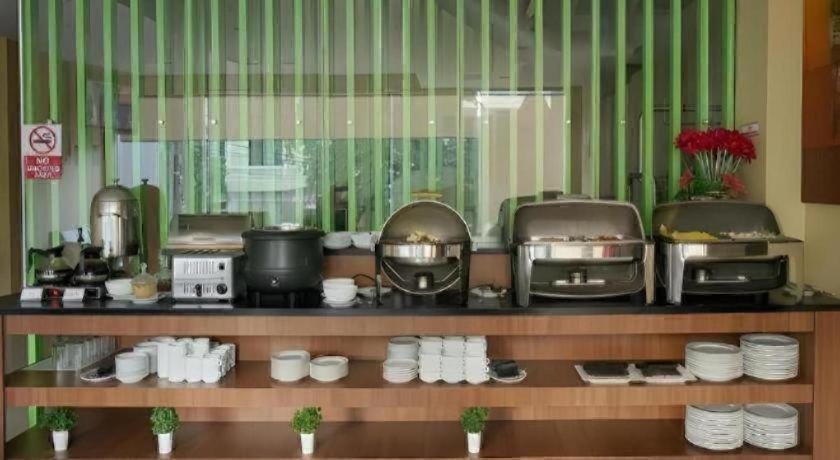 Aswin Hotel And Spa Makassar Eksteriør bilde