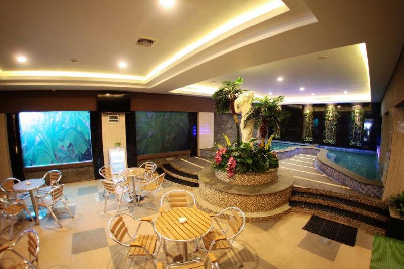 Aswin Hotel And Spa Makassar Eksteriør bilde