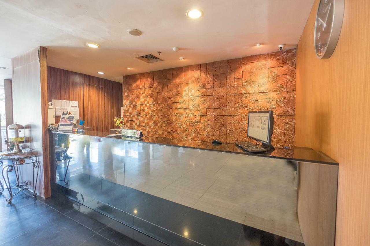 Aswin Hotel And Spa Makassar Eksteriør bilde